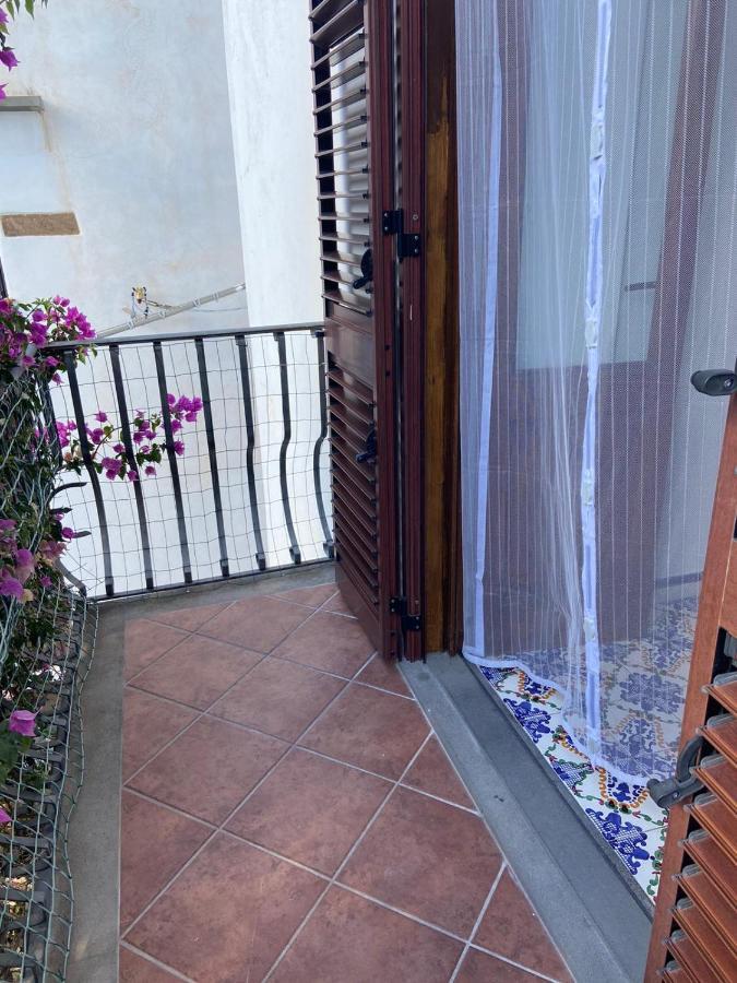 Casa Isabella Loc Turist Br Apartment Lipari  Exterior photo